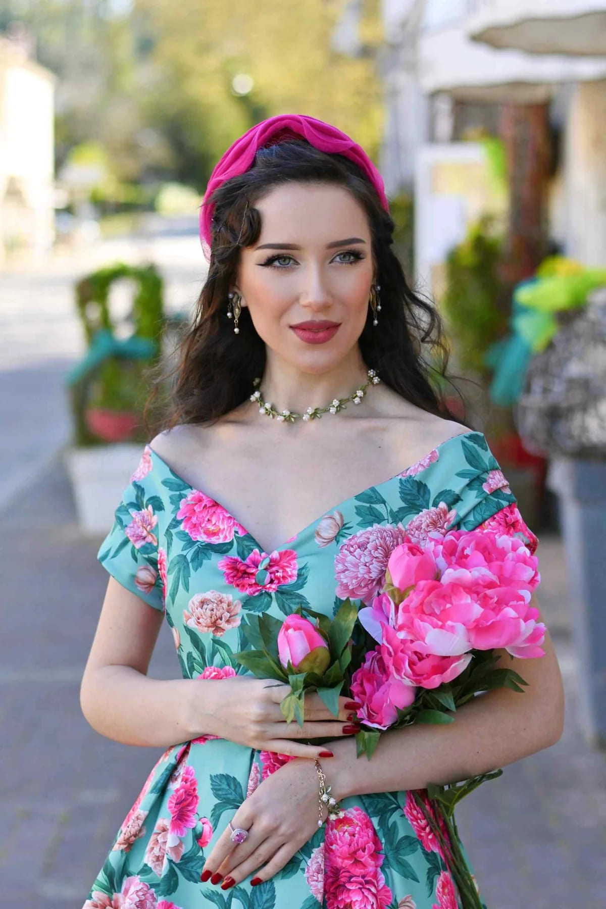 Robe Pin-up "Lily Mint Peony" – Image 4